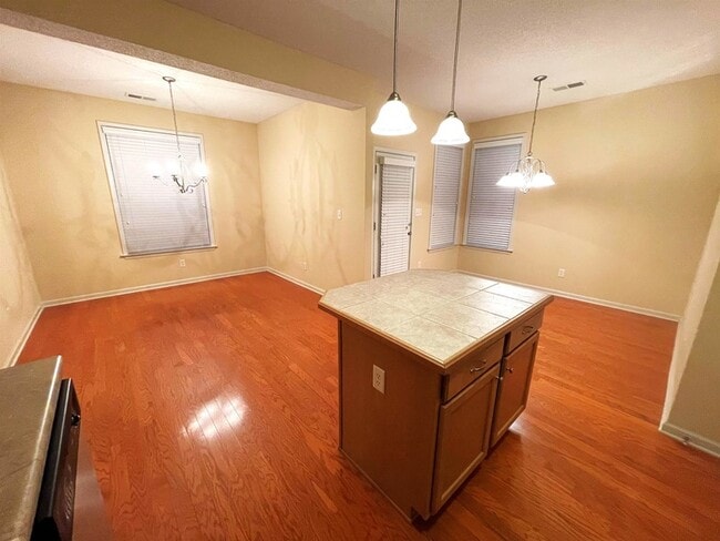 4965 Shaws Ridge Trail