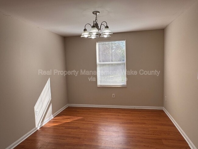 Photo - 104 Benedict Ln