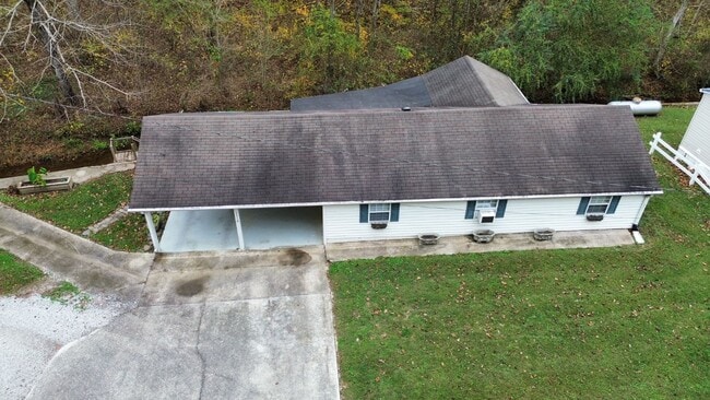 Photo - 1116 Je Sartain Rd