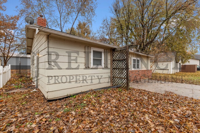 Photo - 209 N Topeka St