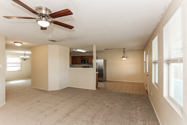 Photo - 129 Phlox Ln