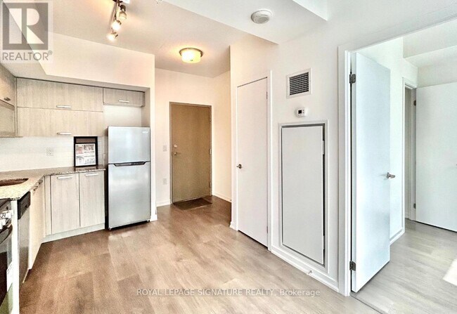 Photo - 36 Lisgar St Unit 1506W