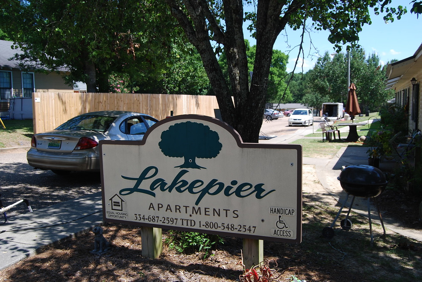 Lakepier Apartments - Lakepier Apartments