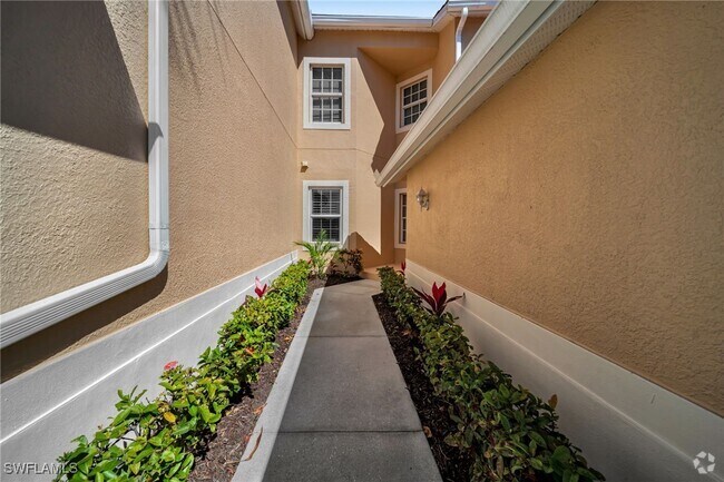 Building Photo - 13225 Silver Thorn Loop Unit 302 Rental