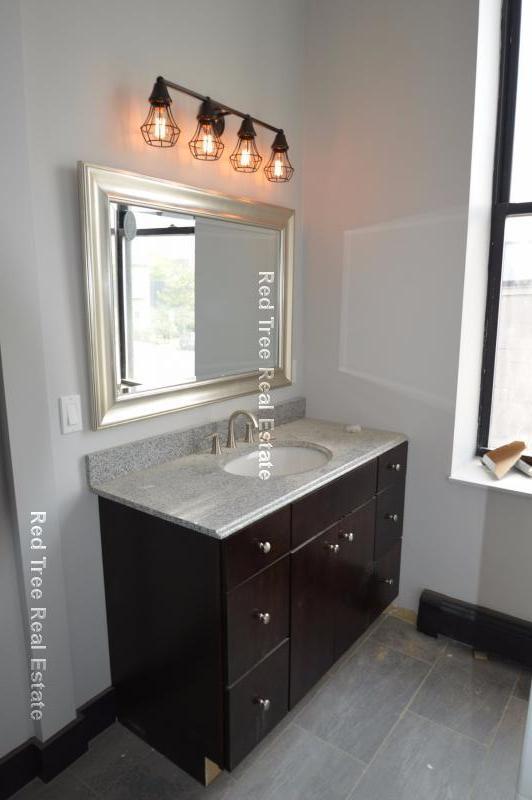 Photo - 440 Western Ave