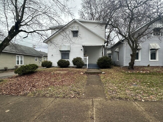 Photo - 156 W High St House