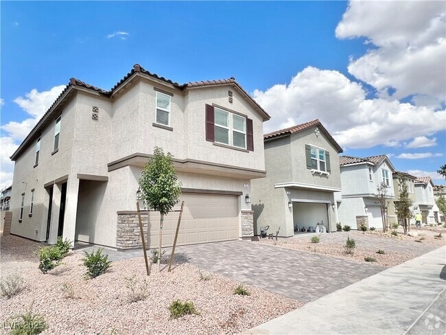 Building Photo - 7012 Sylmar Ave Rental