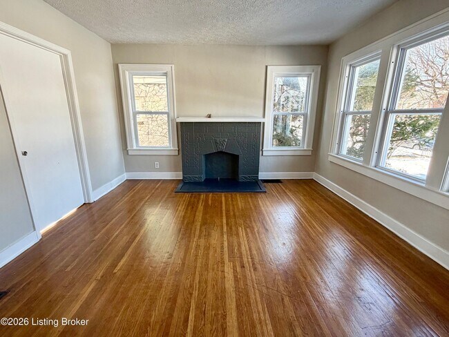 Photo - 729 S 39th St Unit 1