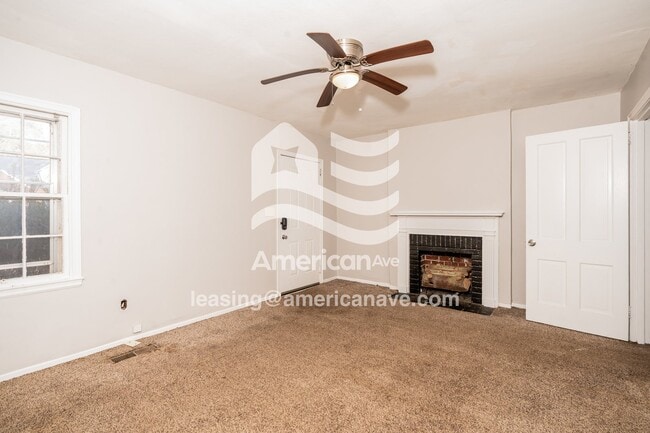 Photo - 406 Chamlee Dr