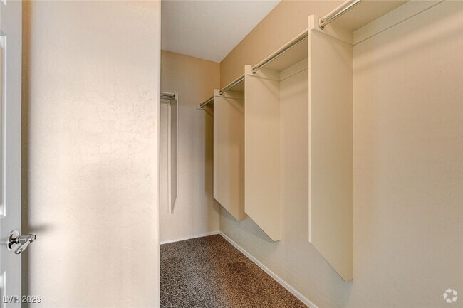Building Photo - 6868 Sky Pointe Dr Unit 1109 Rental