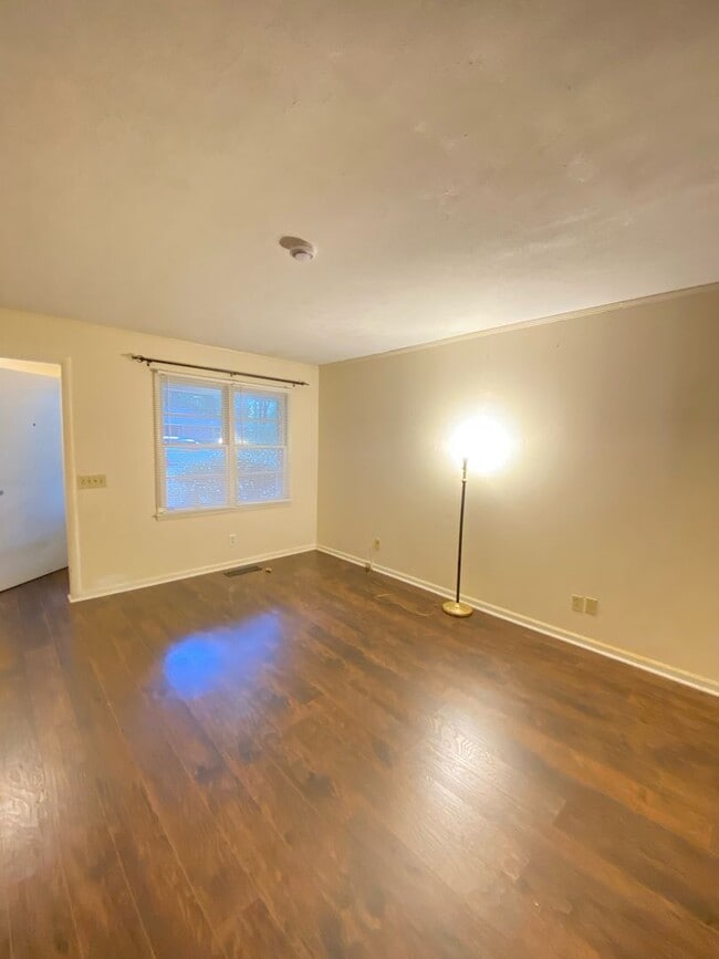 Photo - Great Location!!