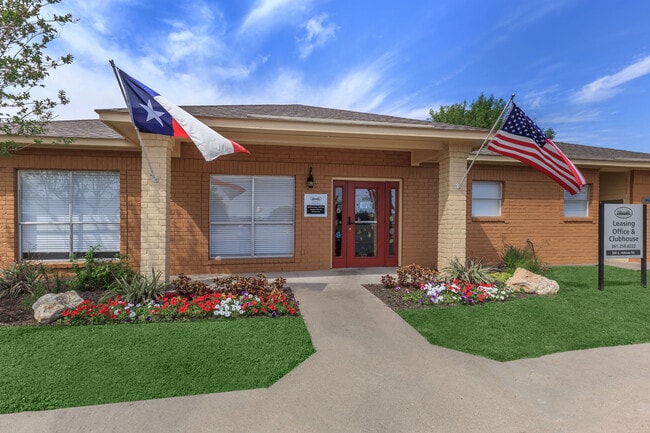 Beeville Station Apartments