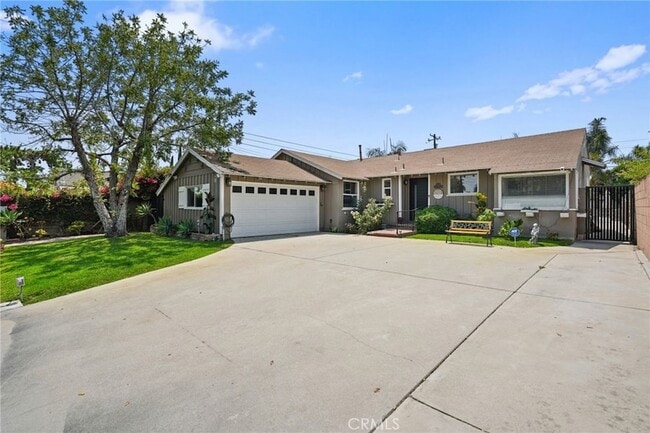 Building Photo - 8745 Valjean Ave Rental