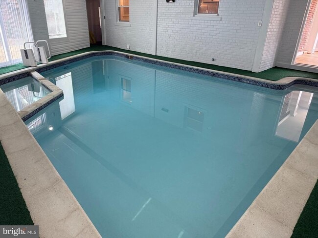 Photo - 3405 Carpenter St SE