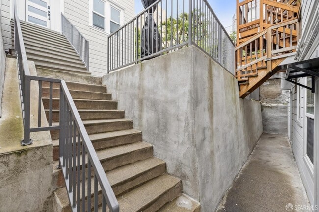 Photo - 971 Filbert St