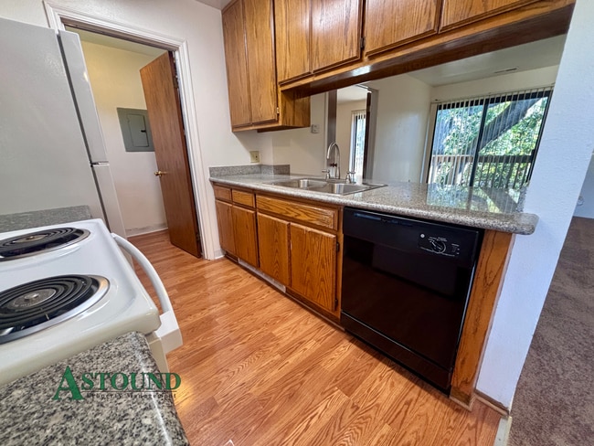 Photo - 311 Country View Ln