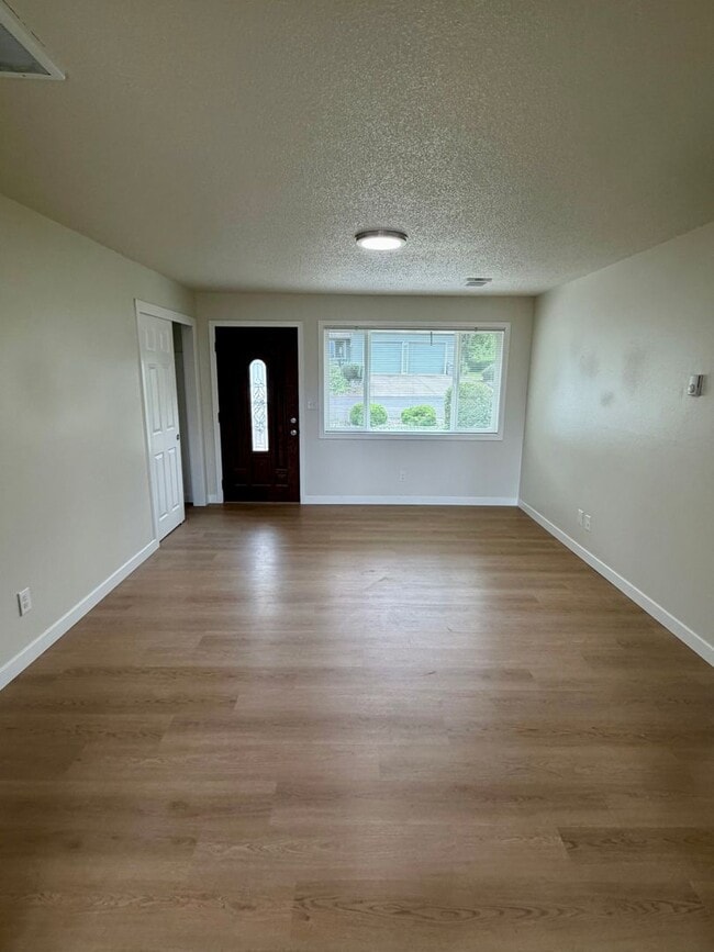 Photo - GBHoneywood Unit 3487