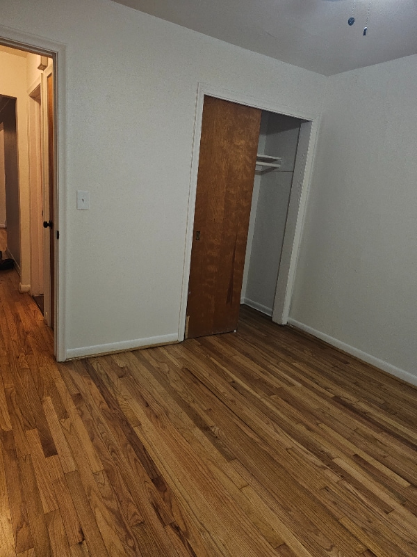 Photo - 2525 E Maple Rd Unit 1