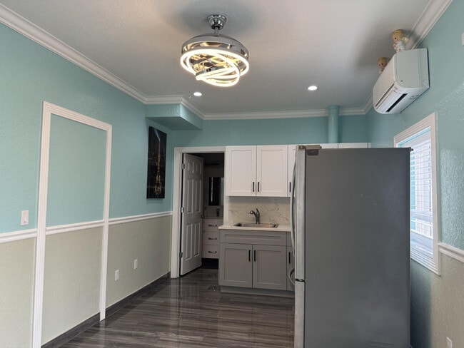 Photo - 240 NE 27th St