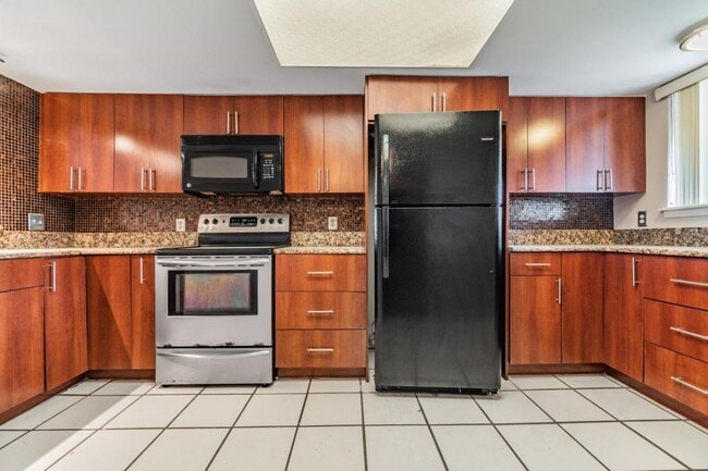 Photo - 6336 Newtown Cir Unit 36C1