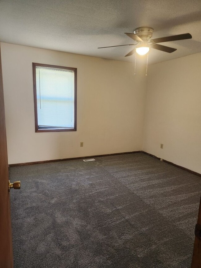 Photo - 413 N Ridgeview Dr Unit B