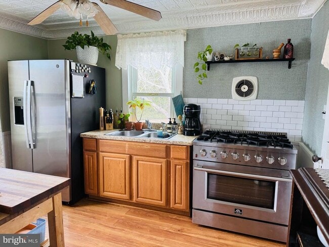 Photo - 12704 Newland Rd
