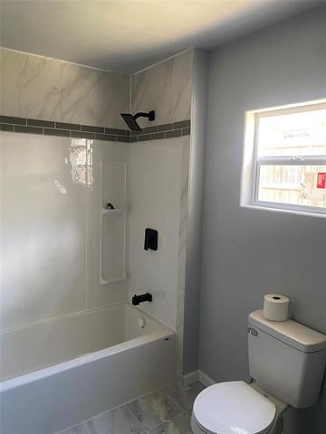 Photo - 1206 Red Bud St