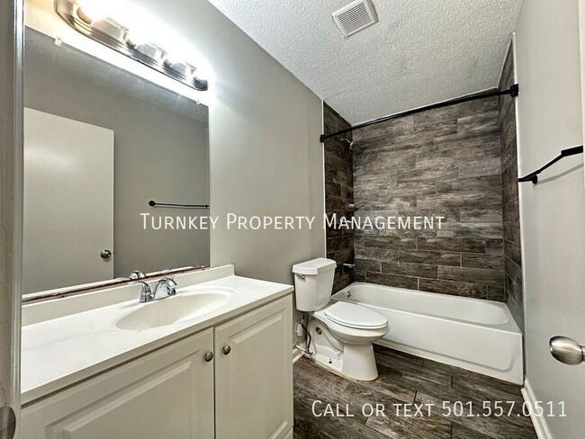 Photo - 361 N Oak Ct