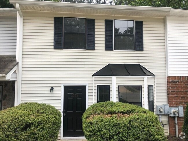 Building Photo - 1448 Springleaf Cir SE Rental