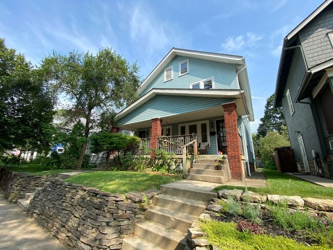 Building Photo - W Pacemont Rd 152-154 NSLLC Unit 154