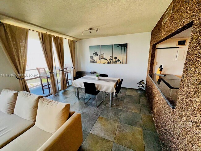 900 Bay Dr Unit 411