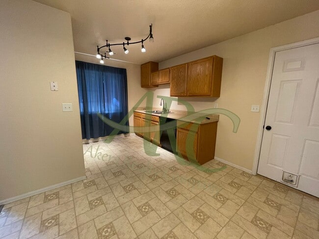 Photo - 746 S Legend Ln