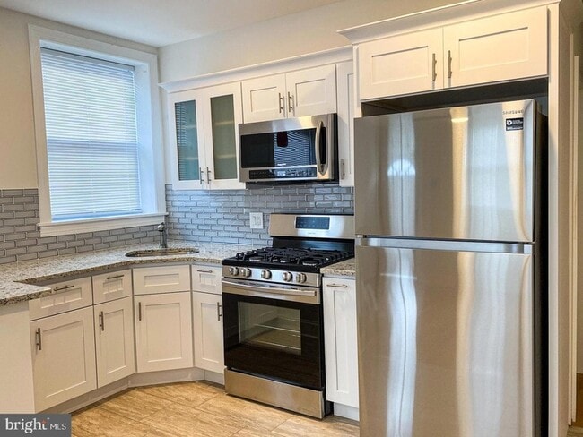 Photo - 5245 Pennsgrove St