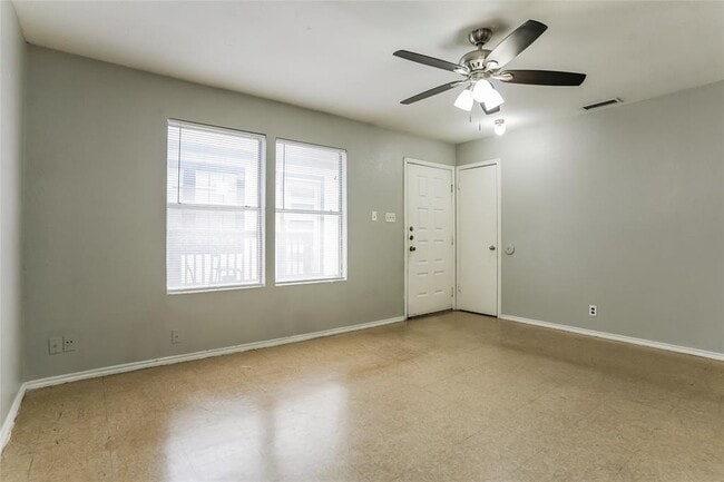 Photo - 6801 Stonleigh Pl