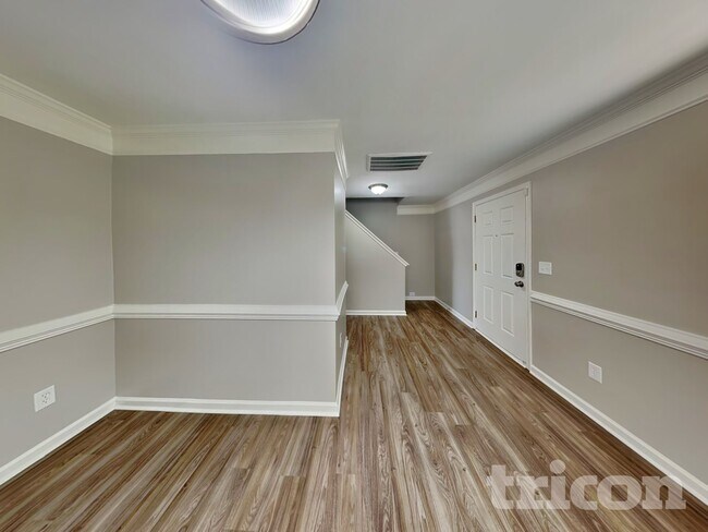 Photo - 2208 Ballingarry Dr