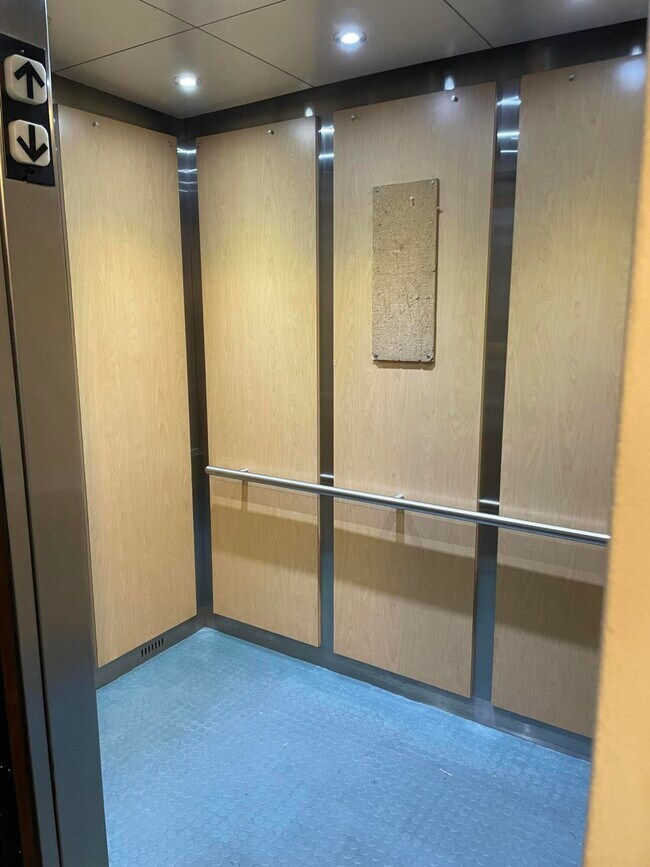 Photo - 3146 Via Poinciana Unidad 315