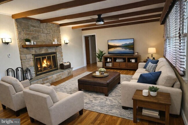 Photo - 56 Chapman Ave