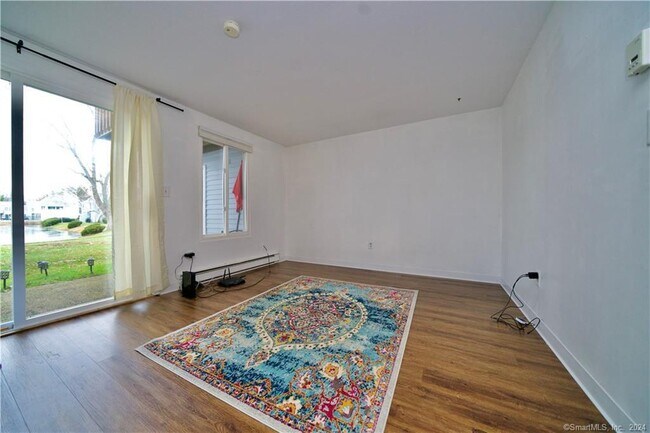 Photo - 15 Cinnamon Spring Unit 15