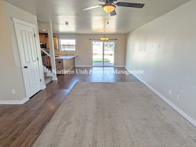 Photo - 5 Bed 2.5 Bath SFH