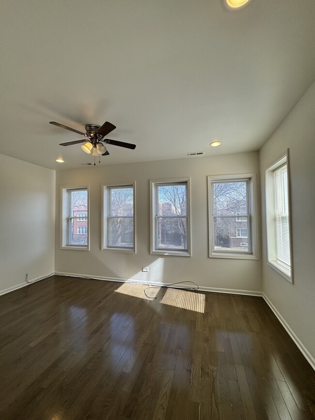 Photo - 1748 N Austin Ave