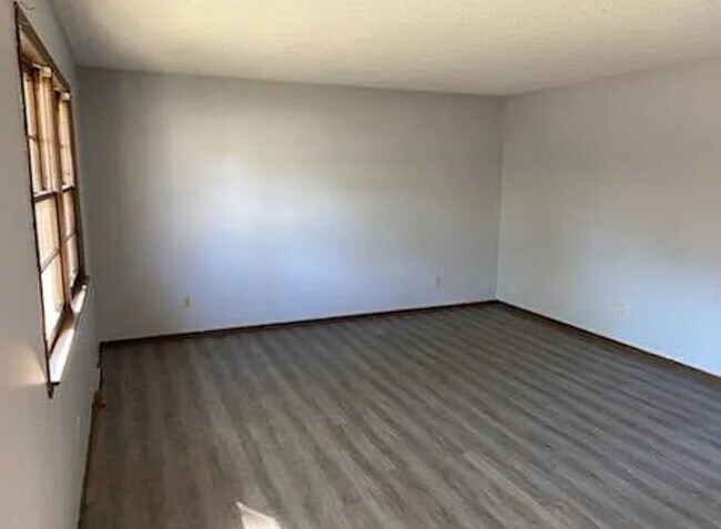 Photo - 1440-1442 E Cairo Unit 1440 E Cairo St