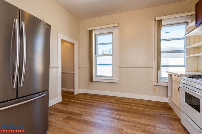 Photo - State St Unit #B