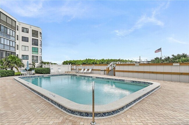 Photo - 2375 NE Ocean Blvd Unidad E402