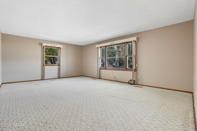 Photo - 322 N 7th St Unidad House