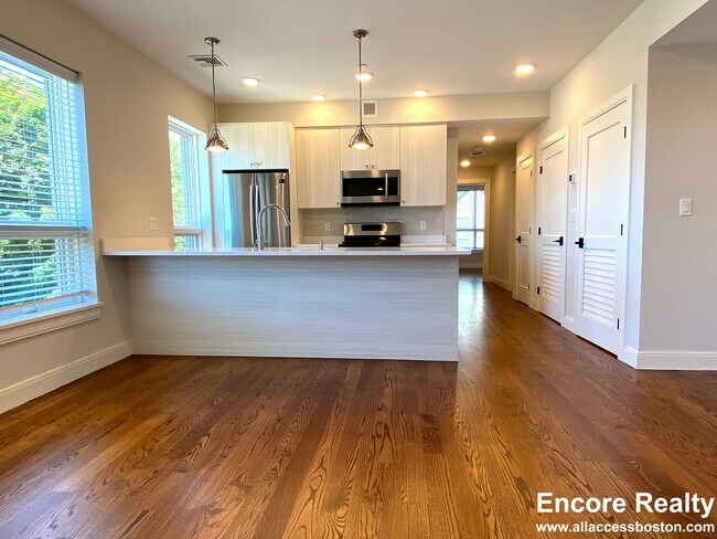 Photo - 1 Everett St Unit 204