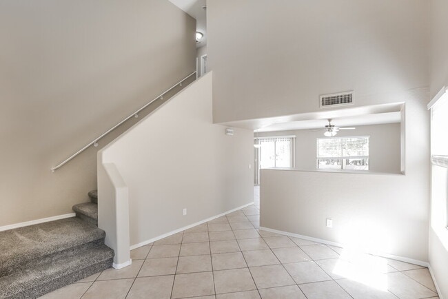 Photo - 6558 W Chickasaw St