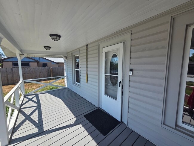 Photo - 1525 Oak Ave Unit 1525 Oak Ave - Main House