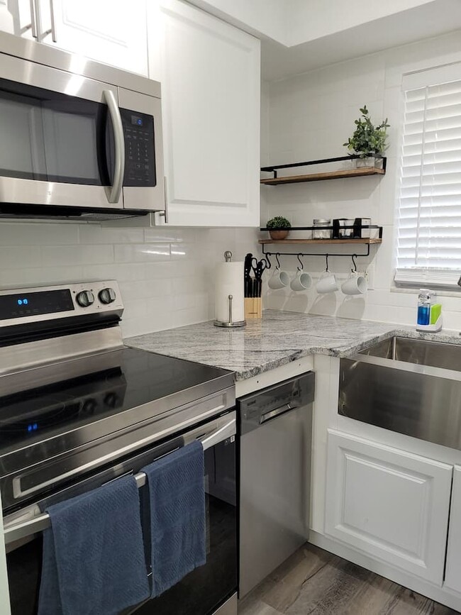 Photo - 439 S Paula Dr Unidad 103