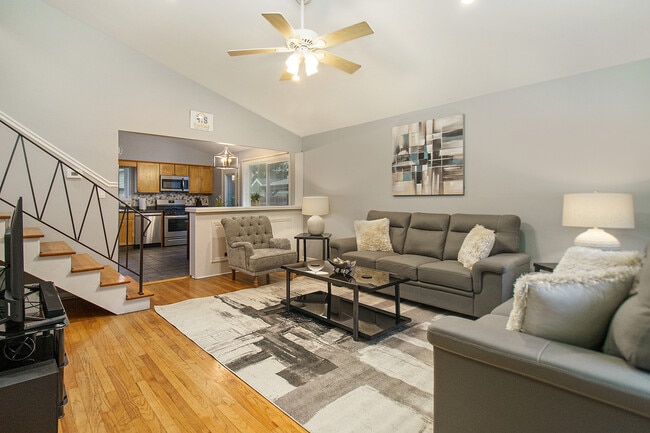 Photo - 63 S Main St