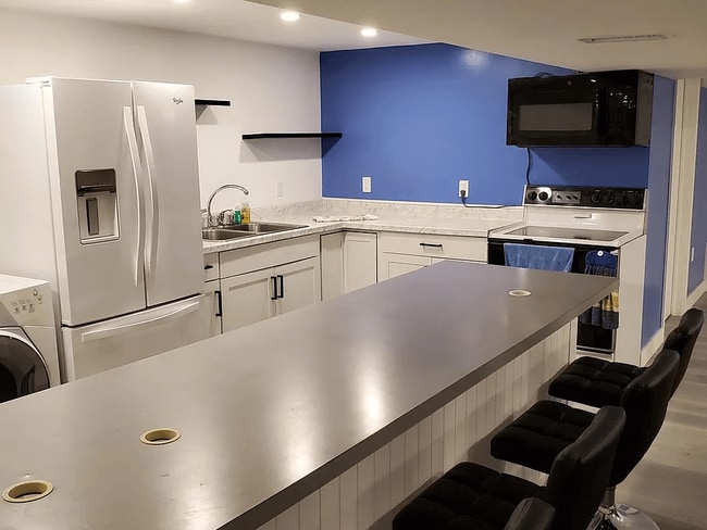 Photo - 1260 Dogwood Rd Unit Lower